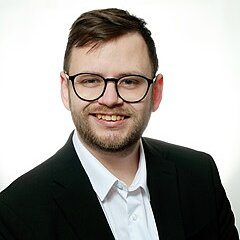 REISSWOLF Mitarbeiter Kevin Gorski Rechnungslegung