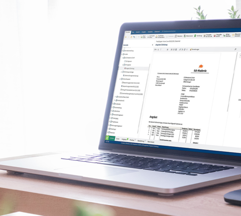 Laptop zeigt Enterprise Content Management (ECM) Oberfläche mit Dokumenten.